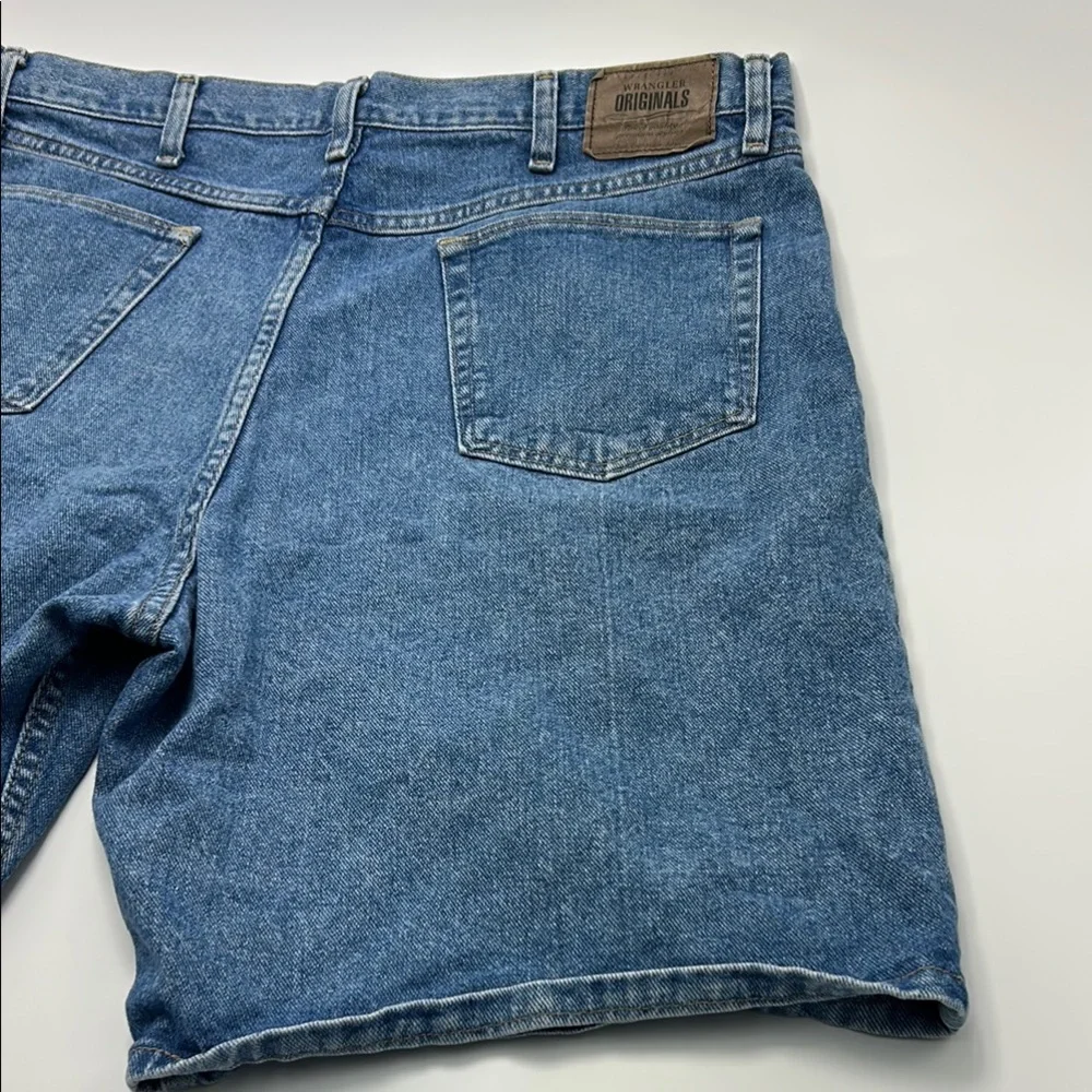 Wrangler Originals Men's Blue Jean Shorts 38 Waist Relaxed Fit Denim Button Zip
